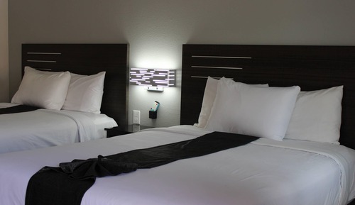 Standard Room, 2 Queen Beds, Non Smoking