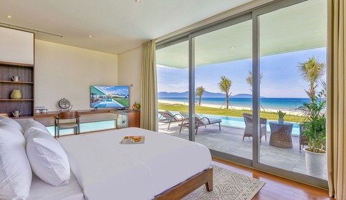 Exclusive Villa, 5 Bedrooms, Beach View, Beachfront