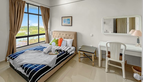 Comfort Apartment, Balcony, Partial Lake View
