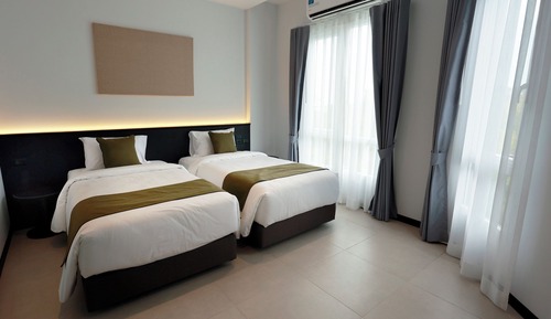 Standard Twin Room