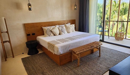 Deluxe Room, 1 King Bed