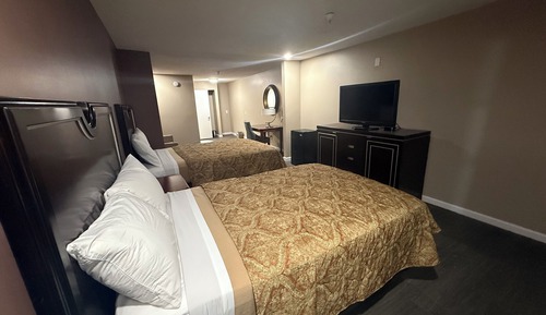 Suite, Multiple Beds, Non Smoking