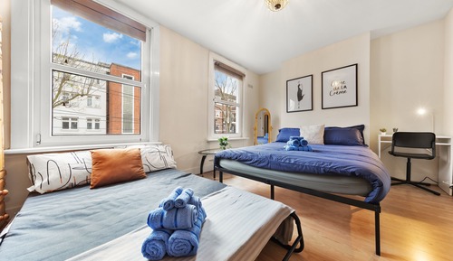 Economy Quadruple Room, Shared Bathroom