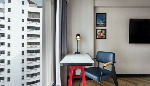 Deluxe Room, 1 King Bed, Non Smoking, City View