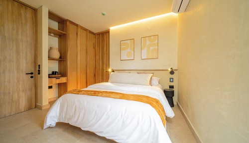 Classic Double Room, City View