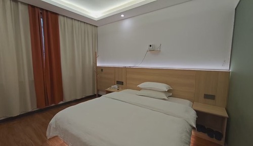 Comfort Double Room, City View