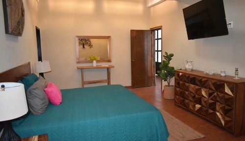 Comfort Double Room, 1 King Bed, Non Smoking, Private Bathroom