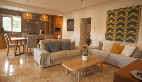 Deluxe Apartment, Garden View
