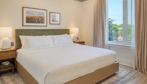Suite, 1 King Bed with Sofa bed, Balcony