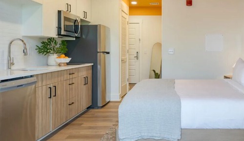 Deluxe Room, 1 King Bed, Balcony