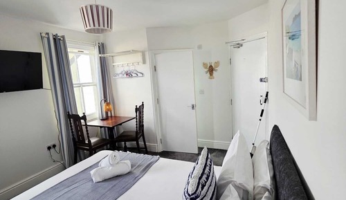 Basic Double Room, Ensuite