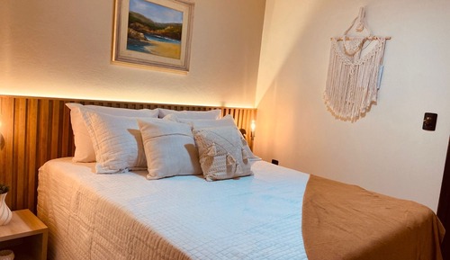 Suite, Balcony