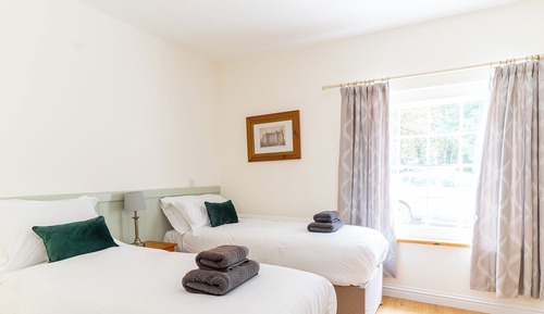 Signature Apartment, 2 Bedrooms, Kitchen, Garden View