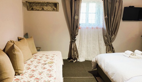 Classic Triple Room