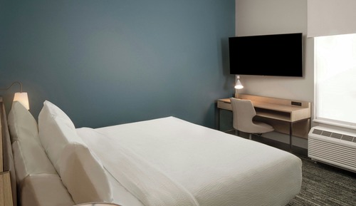 Studio, 1 King Bed