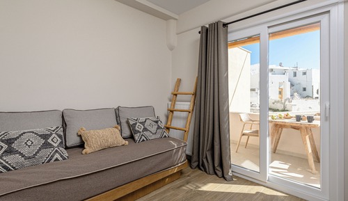 Deluxe Apartment