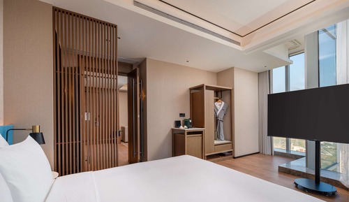 Deluxe Suite, 1 King Bed