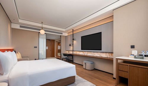Deluxe Room, 1 King Bed