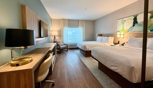 Room, 2 Queen Beds, Accessible, Non Smoking (Mobility, Roll-in Shower)