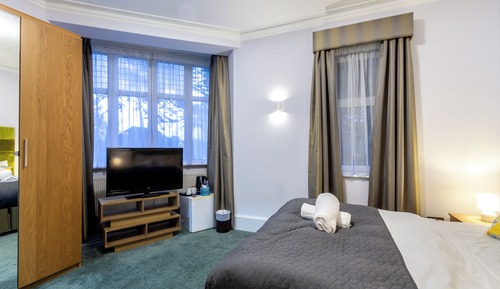 Basic Double Room, Ensuite