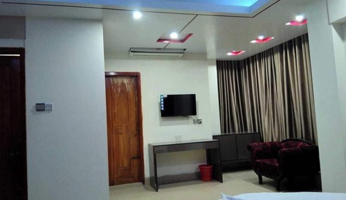 Honeymoon Room