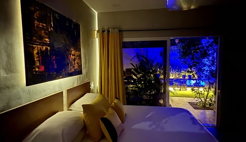 Double Room, Ensuite, Pool View (Premium)