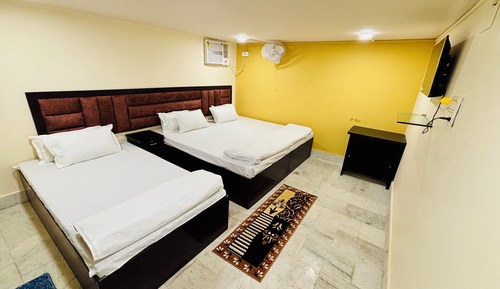 Deluxe Quadruple Room