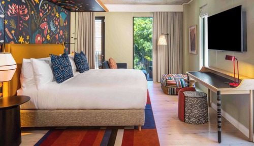 Deluxe Room, 1 King Bed