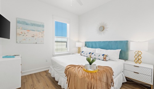 Deluxe Townhome, Partial Ocean View