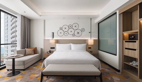 Suite, 1 King Bed