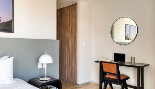 Executive Studio