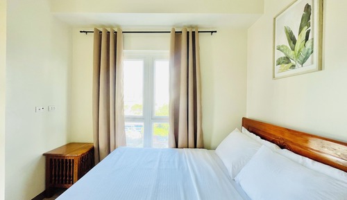 Signature Condo, 2 Bedrooms, Balcony, City View