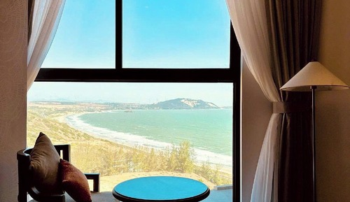 Deluxe Double or Twin Room, Beach View
