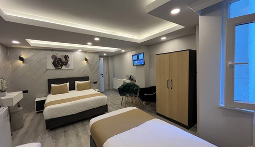 Standard Quadruple Room