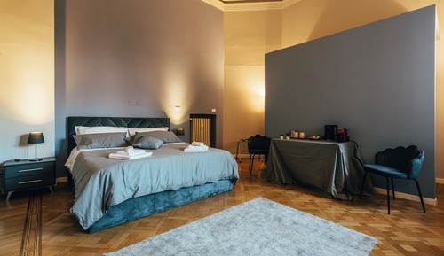 Cavour Suite