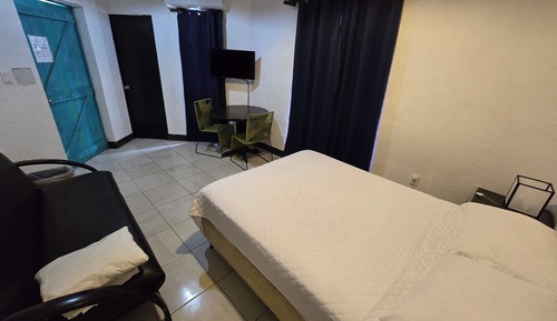 Economy Room