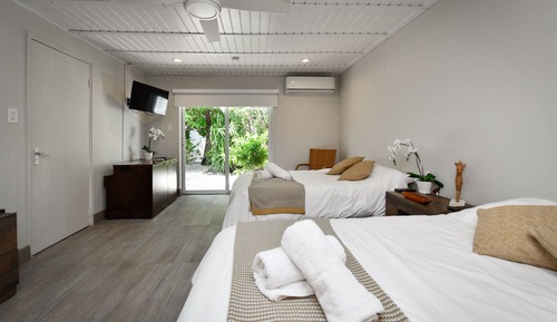 Deluxe Quadruple Room, Garden View