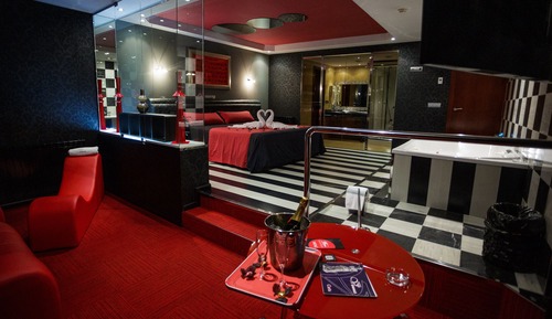 Presidential Suite, Jetted Tub