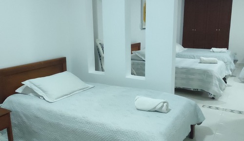 Apartment 1 Bedroom 5 Guests