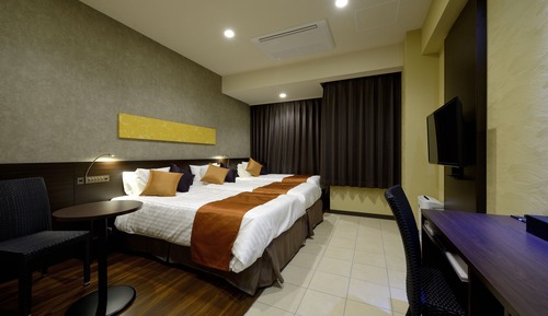 Partial Hollywood Twin Room (3 Single Beds) - [Main Tower]