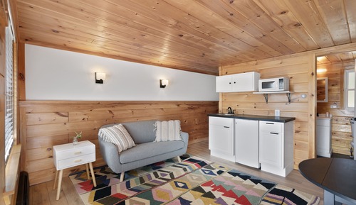 Studio Suite, 1 King Bed, Ground Floor