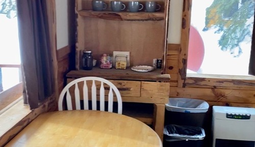 Munchin Moose Cabin 