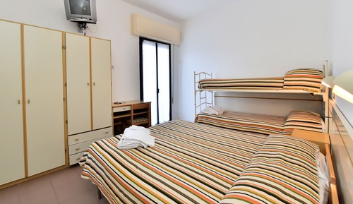 Economy Quadruple Room