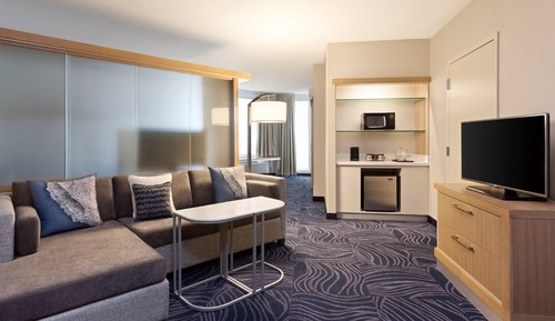 Suite, 1 King Bed, Corner