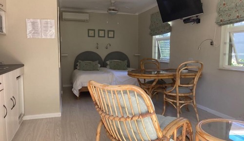 Superior Suite, Garden Area