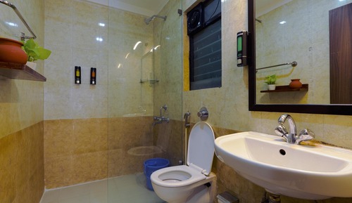 Premium Studio, 1 Queen Bed, Accessible, City View