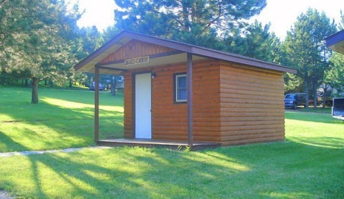 Classic Cabin, Multiple Beds, Refrigerator & Microwave(no bathroom in cabin, community bathroom)