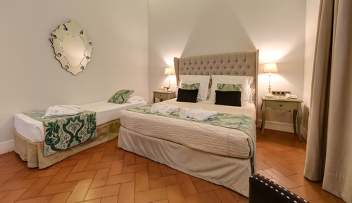 Triple Room