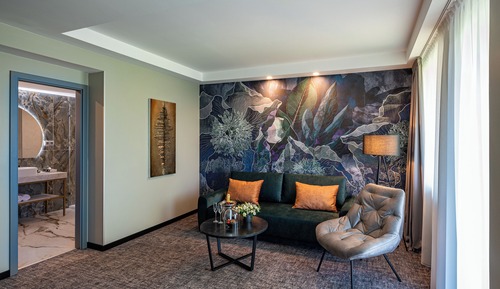 Deluxe Family Suite