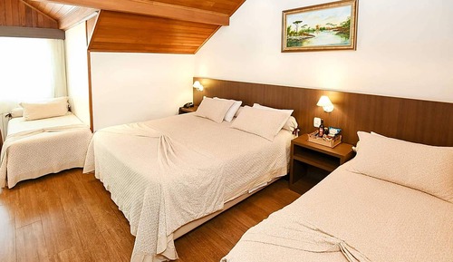 Deluxe Quadruple Room